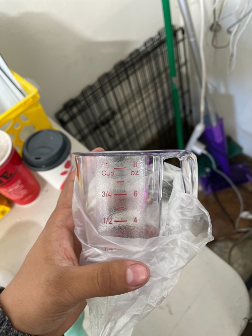 1-Cup-Plastic-Measuring-Cupb77da72c581deabf.jpg